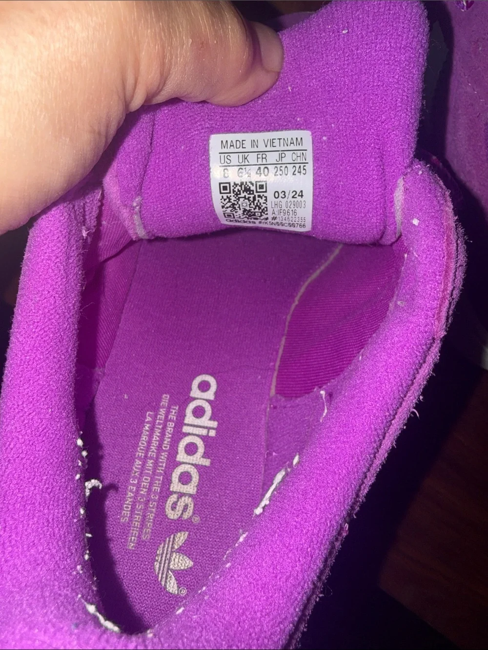 Adidas Campus 00s sneakers in the Purple Burst women’s size 8